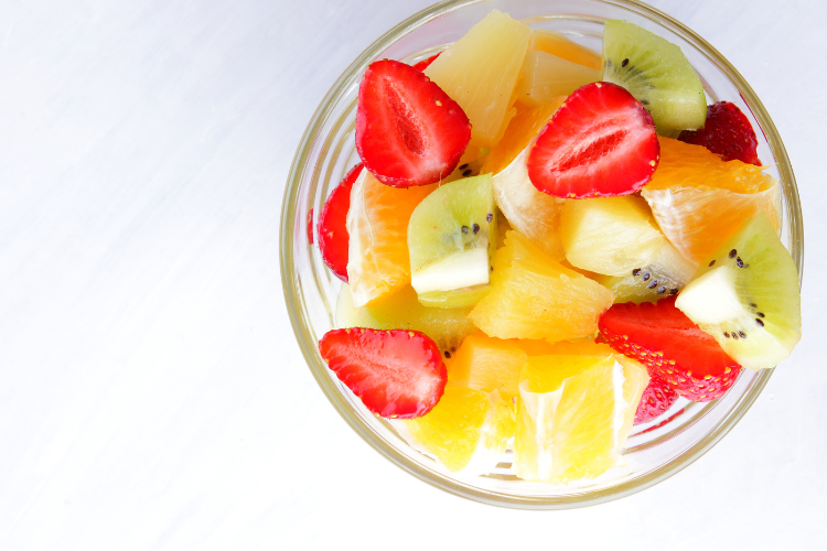 Low-Calorie Snacks For Weight Loss, Mixed fruit salad (melon, pineapple, kiwi, etc.)