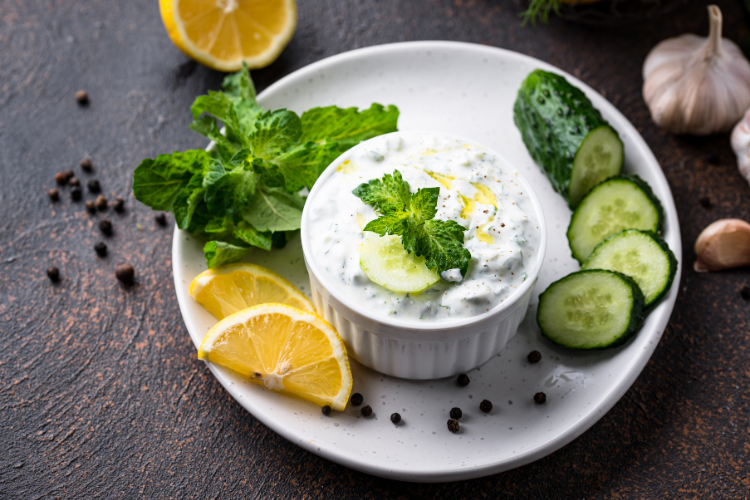 Low-Calorie Snacks For Weight Loss, Sliced cucumber with Greek yogurt dip